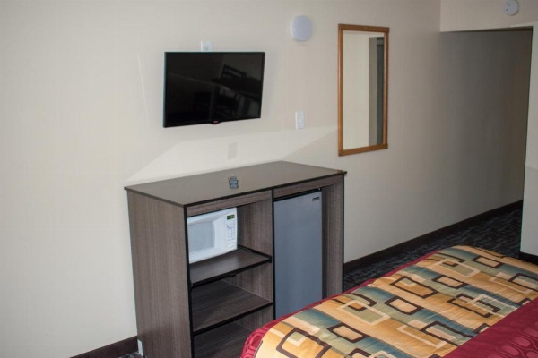 Inn Of Lenoir Motor Lodge image 10